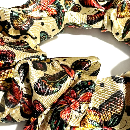 SCRUNCHIE BUTT-ERFLIES